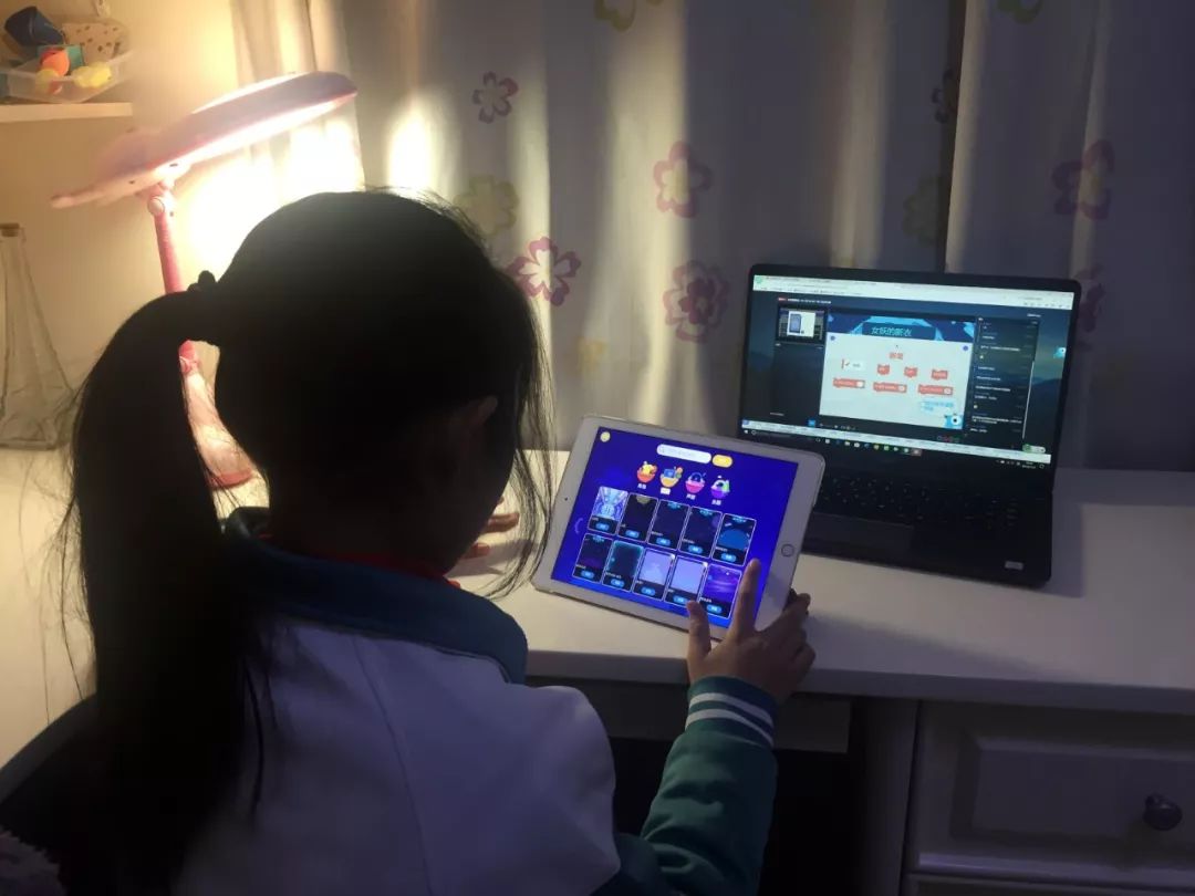 中国首部中小学人工智能教材出炉，上海部分学校已经试点