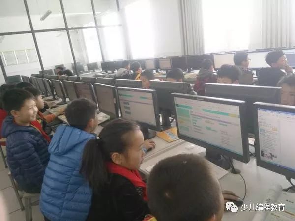 2018中国少儿编程一小时，全球最大型的少儿编程公益活动等你来！